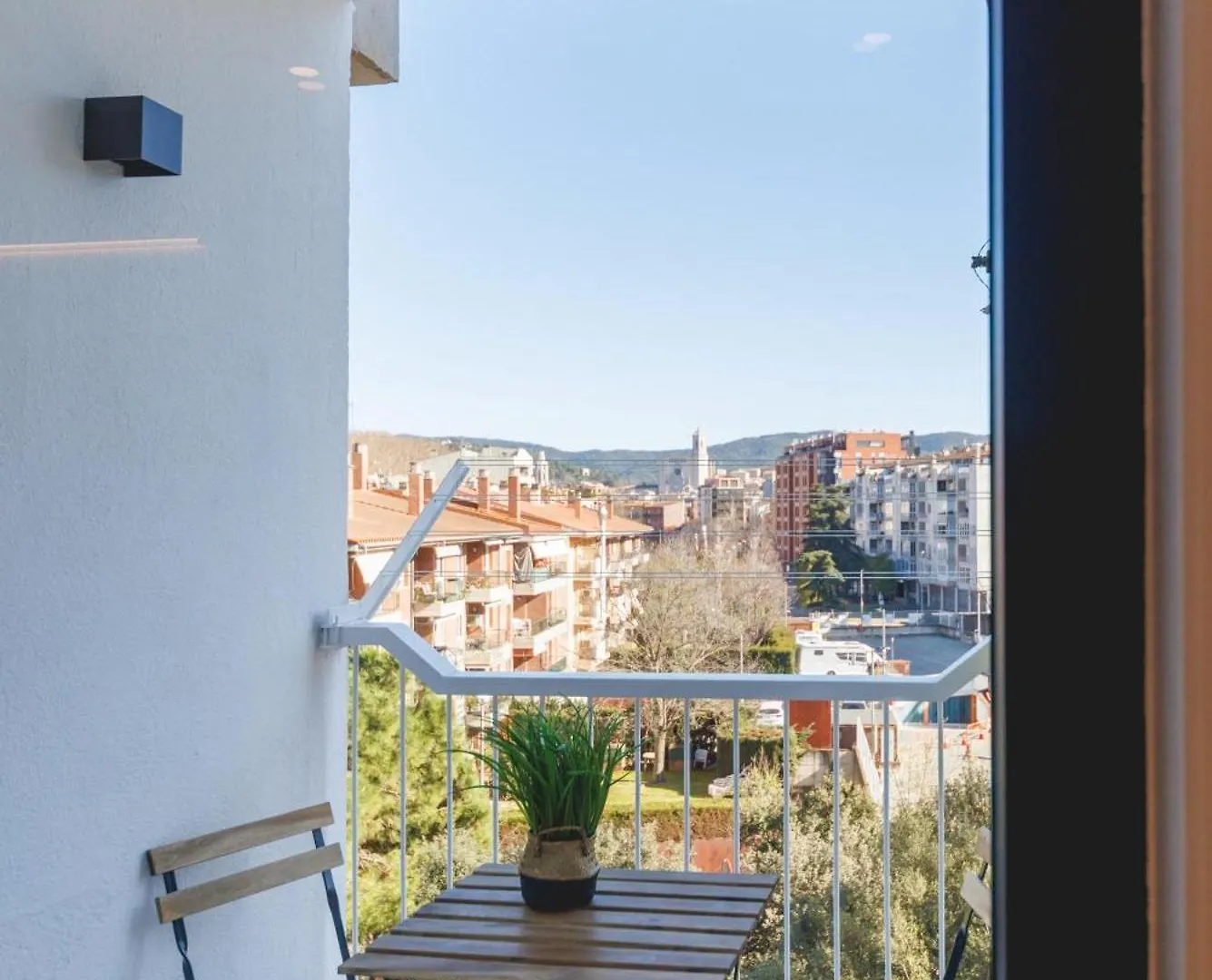 Apartament Bravissimo Palau Firal, Near Parc La Devesa Girona Hiszpania
