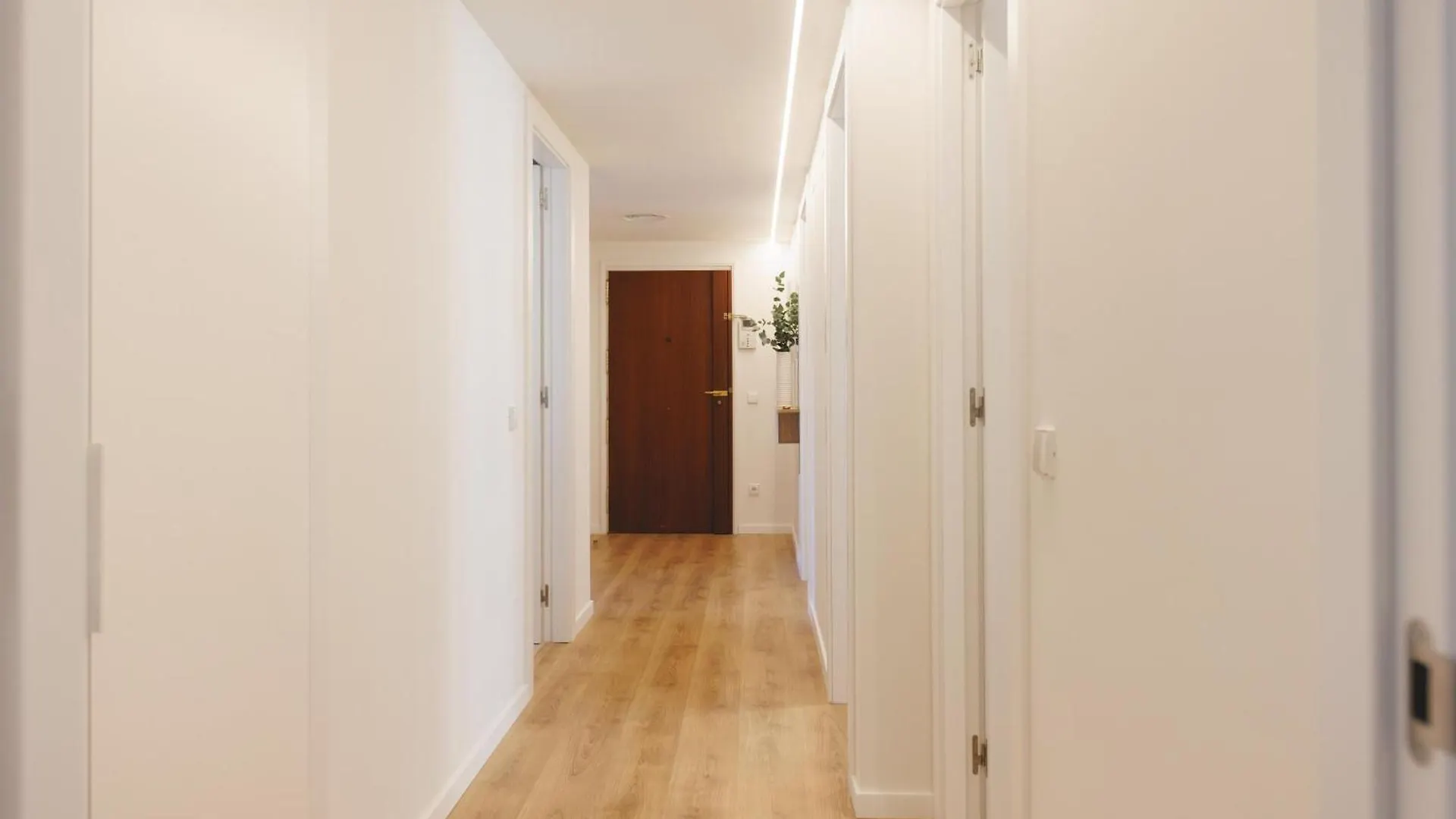 Ferienwohnung Bravissimo Palau Firal, Near Parc La Devesa Gerona Apartment